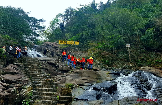 KHÁM PHÁ KHU DU LỊCH SUỐI MỠ - BẮC GIANG